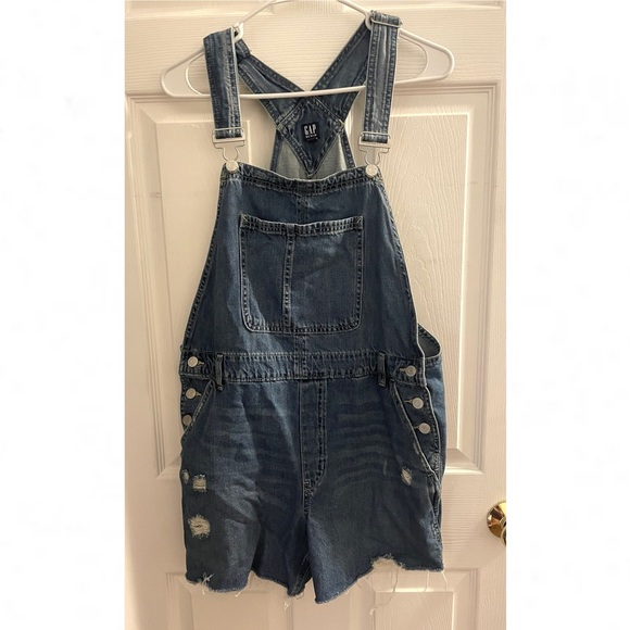 GAP Size Large Women’s Distressed Shortall Overalls Shorteralls Denim - Picture 2 of 4